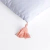 Almohada con pompones ZOE 30x50cm