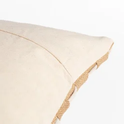 Almohada TRESOR marrón con cuadrados 30x50cm