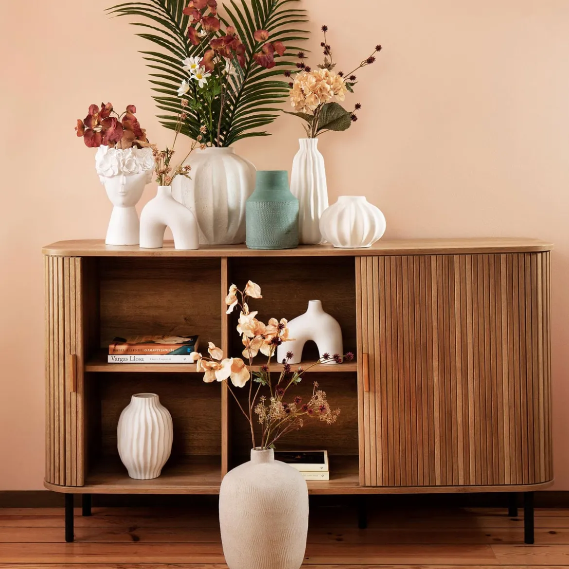 Aparador Colva Beige Con 2 Puertas