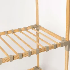 Armario beige de madera