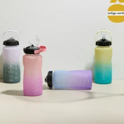 Botella deportiva con pajita multicolor 2L
