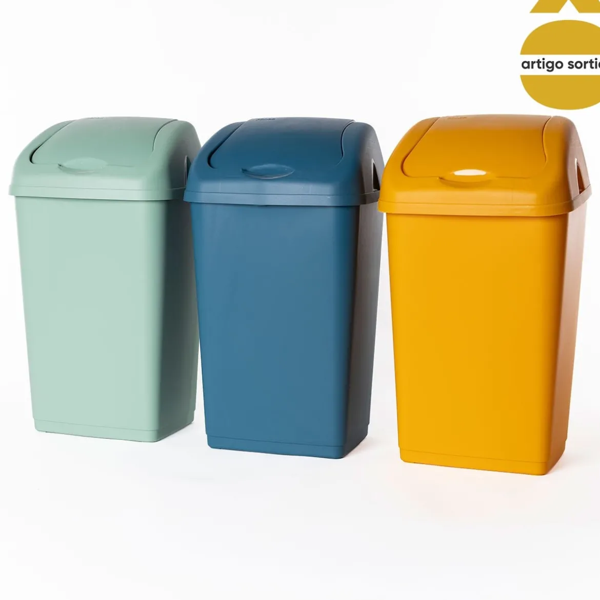 Cubo reciclaje con tapa 35L