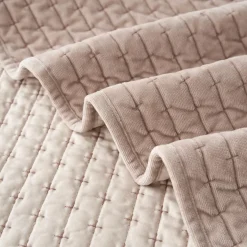 Edredón CAMILA beige de terciopelo 160x220cm