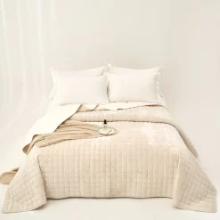 Edredón ORLANDO beige de terciopelo 240x260cm