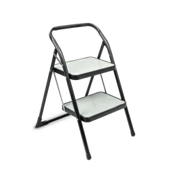 Escalera Negra Con 2 Peldaños De Metal