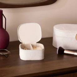 Joyero Enya De Terciopelo Beige