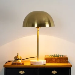 Lámpara De Mesa De Metal Dorada Con Base De Mármol