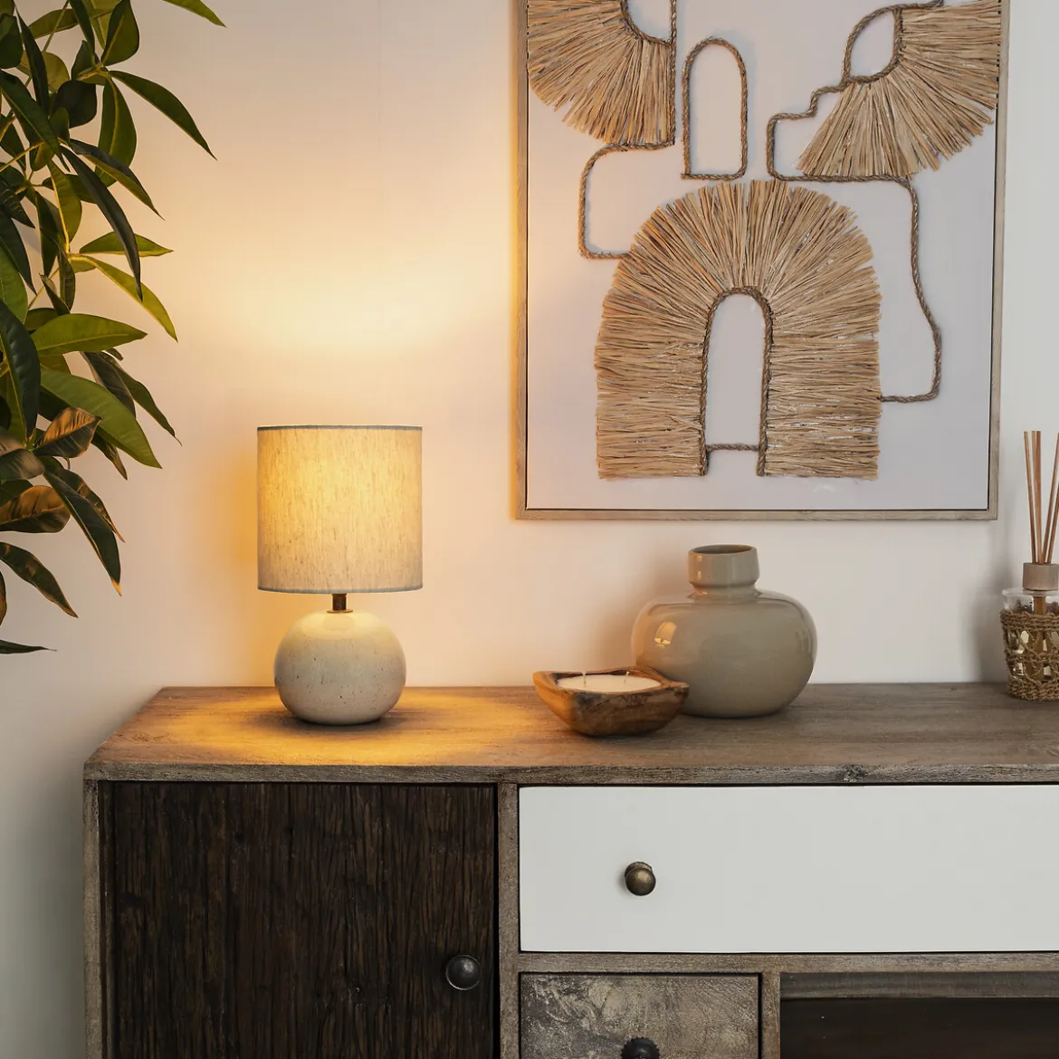 Lámpara de mesa GAIA beige de cerámica 28cm