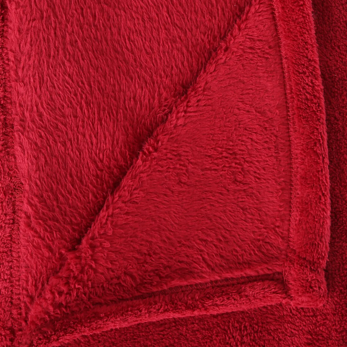 Manta Microfibra Roja 125x150Cm