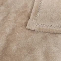 Manta OLLIS beige de terciopelo