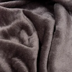 Manta OLLIS gris oscuro de terciopelo