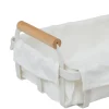Panera blanca de madera de pino y metal