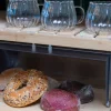 Panera de acero inoxidable y bambú