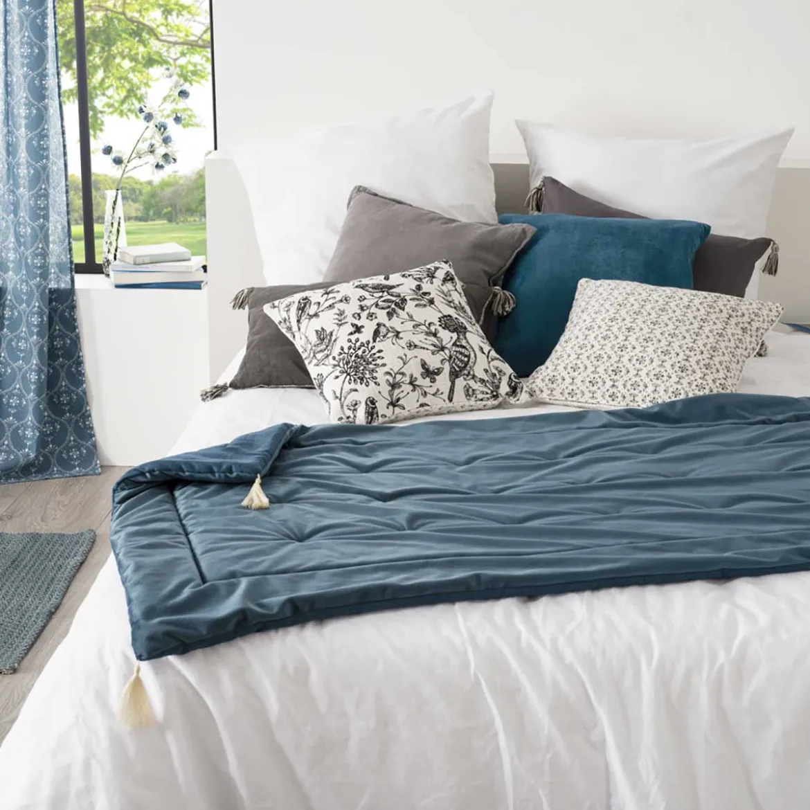 Pie De Cama Terciopelo Azul 80x180Cm