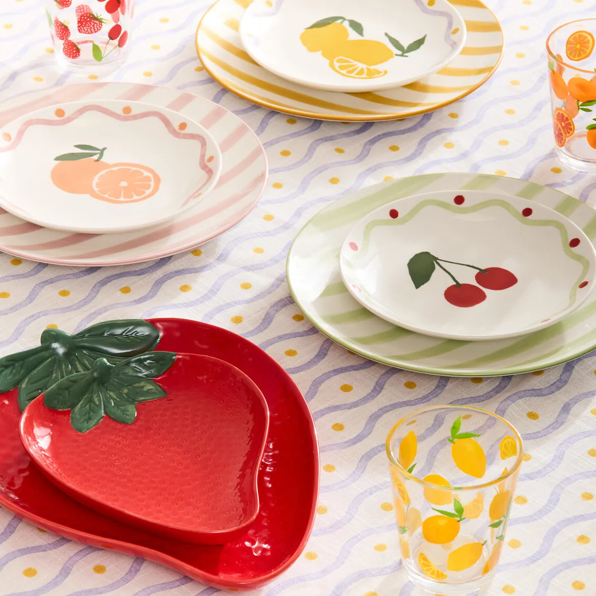 Plato de postre FRUITY de porcelana 17cm