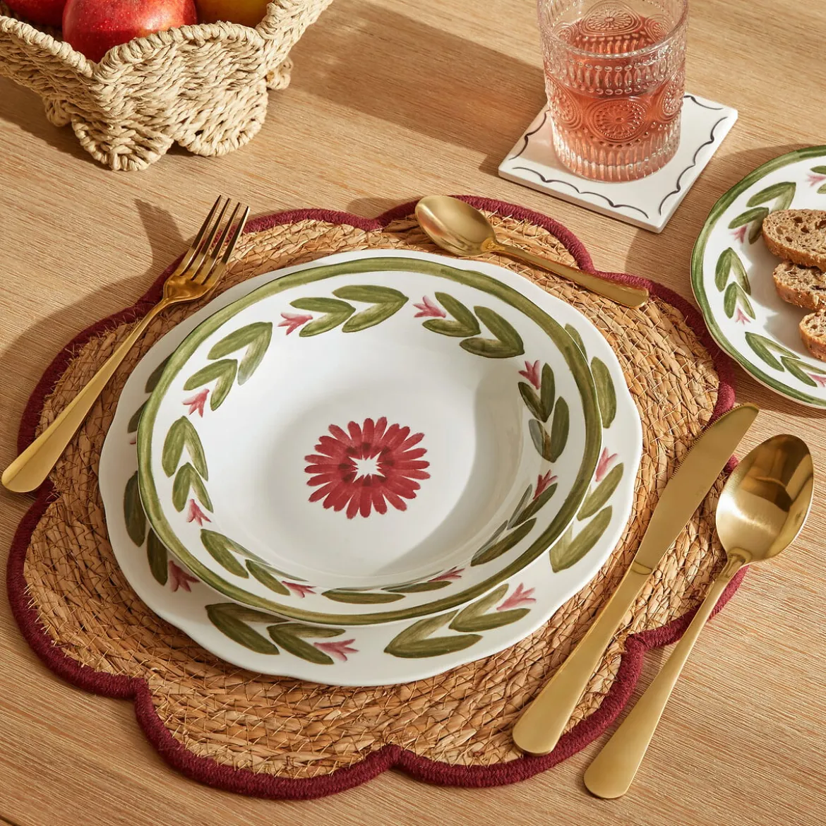 Plato de postre MONA verde de porcelana 19cm