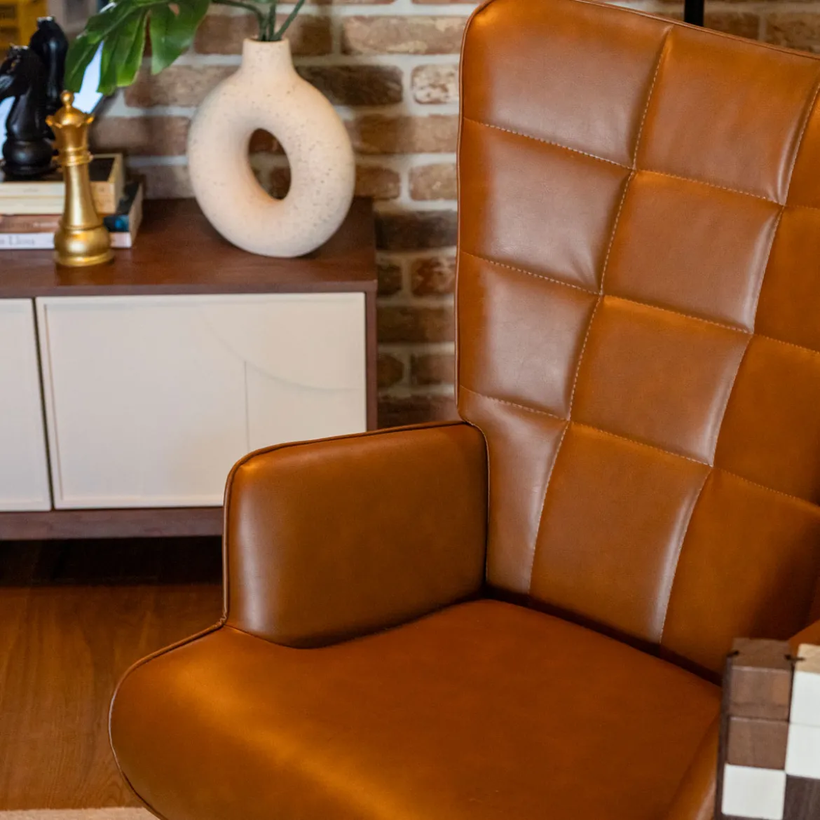 Sillón giratorio NAVARRA marrón