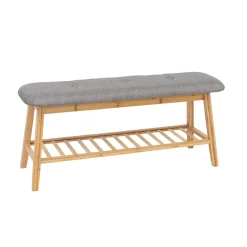 Taburete con estante de bambú
