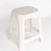 Taburete crema
