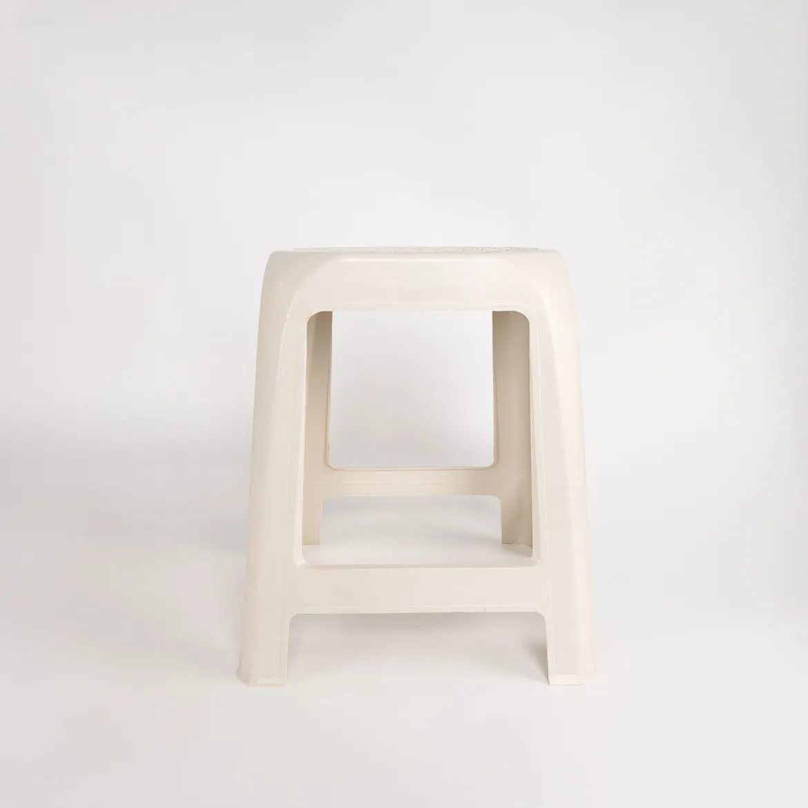 Taburete crema