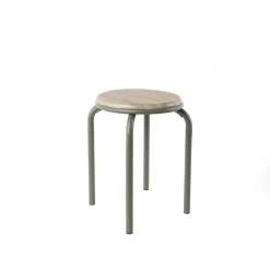 Taburete NOMAD con estructura verde