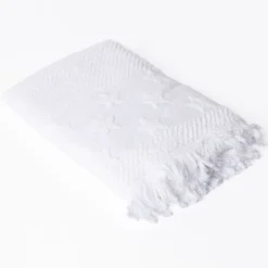 Toalla de baño blanca con estrellas 70x140c