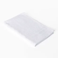 Toalla ESSENZA blanca de algodón 30x50cm